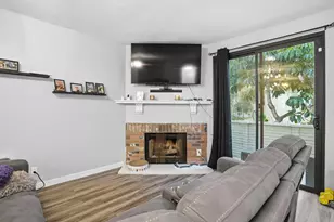 6540 Hayvenhurst Ave, Van Nuys, CA 91406 - Photo 7