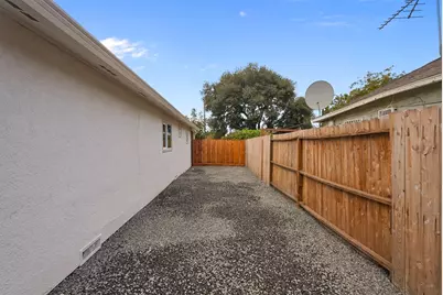 1715 Dallas Street, Modesto, CA 95358 - Photo 31