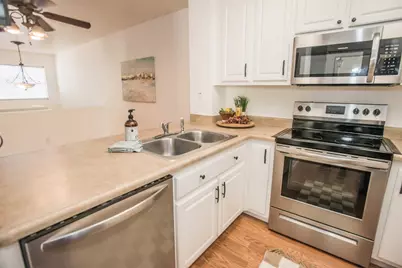 1583 W Swain Road, Stockton, CA 95207 - Photo 21