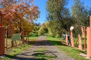 994 Lotus, Lotus, CA 95651 - Photo 3