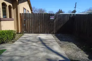 322 Johnson St, Modesto, CA 95354 - Photo 3