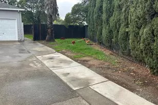 4510 El Cerrito Way, Sacramento, CA 95820 - Photo 7