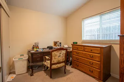 8069 Halkeep Way, Sacramento, CA 95823 - Photo 11