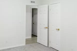 Dias Ave, Sacramento, CA 95824 - Photo 31