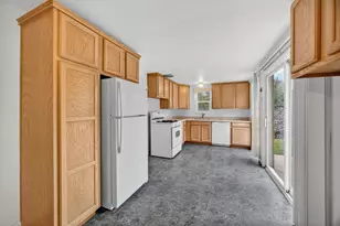 6908 Birchwood Cir, Citrus Heights, CA 95621 - Photo 5