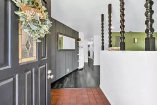 5351 Whittier Dr, Sacramento, CA 95820 - Photo 9