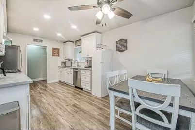 4052 E Farrin Avenue, Fresno, CA 93726 - Photo 15