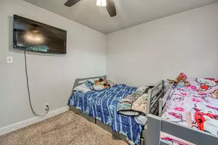 4052 E Farrin Ave, Fresno, CA 93726 - Photo 21