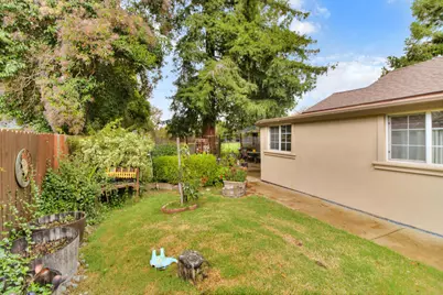 215 Peralta Avenue, Sacramento, CA 95833 - Photo 37