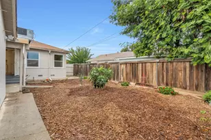 1642 Cypress Way, Merced, CA 95341 - Photo 23