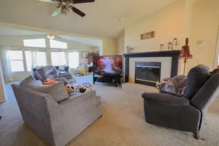 124 Wyer Rd, Arbuckle, CA 95912 - Photo 11