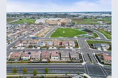 15961 Mavericks Lane, Lathrop, CA 95330 - Photo 31