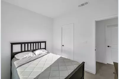 1619 Bronzewick Ln, Sacramento, CA 95834 - Photo 21