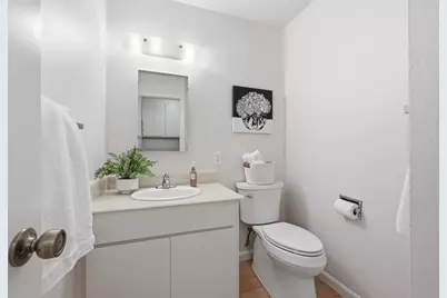 1237 Lantern Court, Sacramento, CA 95864 - Photo 23