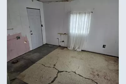 1726 Merced Street, Dos Palos, CA 93620 - Photo 11