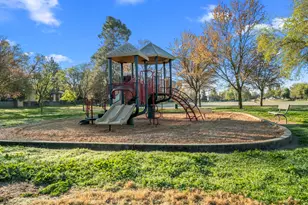 2604 Rio Bravo Cir, Sacramento, CA 95826 - Photo 31