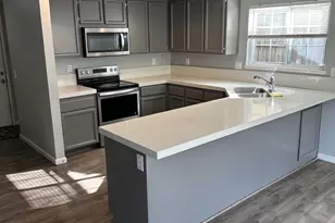 5723 Larcom Ln, Stockton, CA 95210 - Photo 7