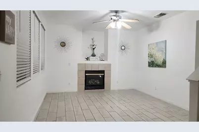 7636 Roosterfish Way, Sacramento, CA 95828 - Photo 11