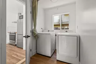 2625 27th St, Sacramento, CA 95818 - Photo 15