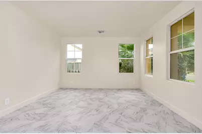 2325 S Creekside Drive, Los Banos, CA 93635 - Photo 9