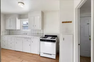 405 S Pleasant Ave, Lodi, CA 95240 - Photo 11