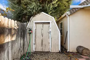 405 S Pleasant Ave, Lodi, CA 95240 - Photo 19