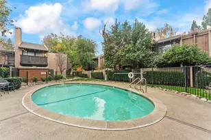 2200 Woodside Ln, Sacramento, CA 95825 - Photo 29