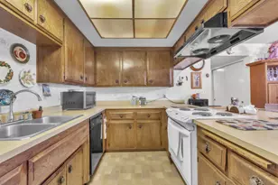 6070 Peoria Dr, Citrus Heights, CA 95621 - Photo 9