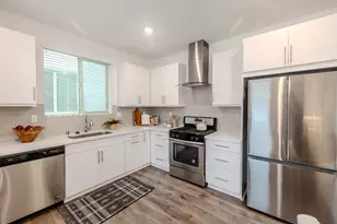 304 1st Ave, Sacramento, CA 95818 - Photo 9