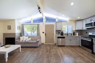 5925 Mendocino Blvd, Sacramento, CA 95824 - Photo 7