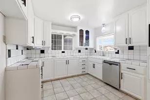 2490 Zinfandel Ln, Turlock, CA 95380 - Photo 7