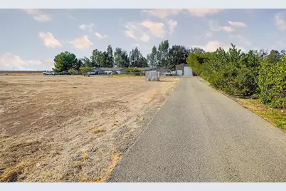 34681 Avenue 12, Madera, CA 93636 - Photo 3