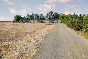 34681 Ave 12, Madera, CA 93636 - Photo 3