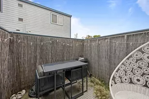 445 Almond Dr, Lodi, CA 95240 - Photo 9