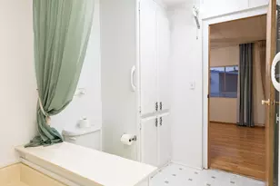 Hibiscus, Sacramento, CA 95828 - Photo 11