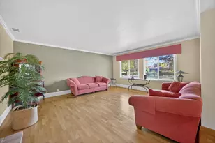 8730 Bamarcia Dr, Elk Grove, CA 95624 - Photo 11