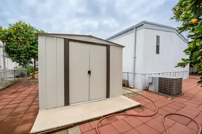 Capital Circle, Sacramento, CA 95828 - Photo 21