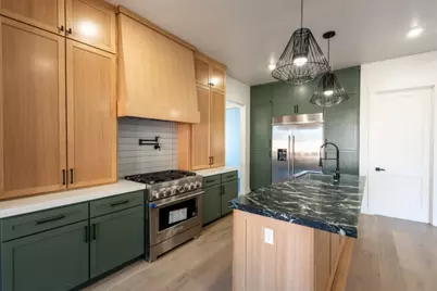 100 Southlite Circle, Sacramento, CA 95831 - Photo 11