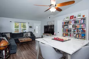 405 Melbourne Dr, Modesto, CA 95357 - Photo 9