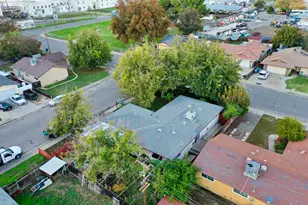 902 Waller, Gustine, CA 95322 - Photo 31