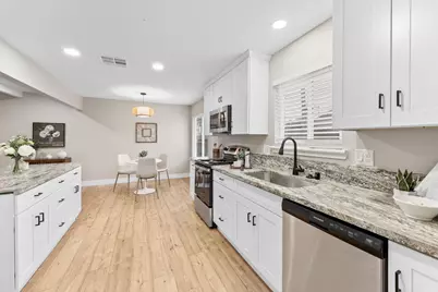 2449 Empress Street, Sacramento, CA 95815 - Photo 11