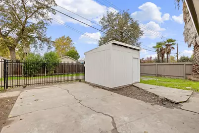 2449 Empress Street, Sacramento, CA 95815 - Photo 41