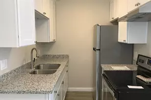 1817 W St, Sacramento, CA 95818 - Photo 7