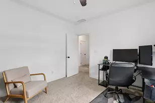 Village Circle, Sacramento, CA 95838 - Photo 19