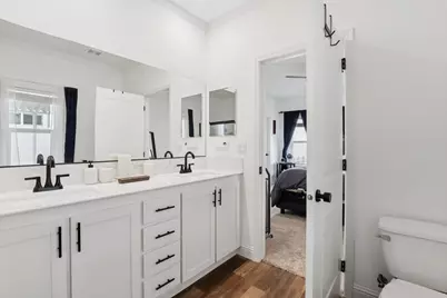 Village Cir, Sacramento, CA 95838 - Photo 15