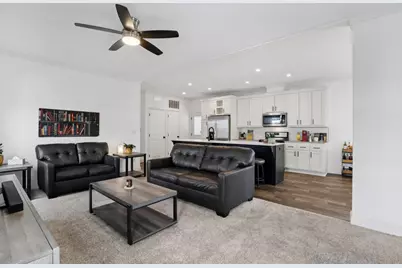 Village Cir, Sacramento, CA 95838 - Photo 5