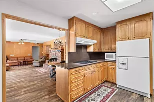 1410 Hillview Dr, Modesto, CA 95351 - Photo 15