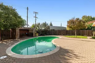 1410 Hillview Dr, Modesto, CA 95351 - Photo 37