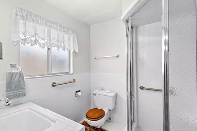 1410 Hillview Drive, Modesto, CA 95351 - Photo 17