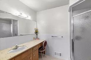 1410 Hillview Dr, Modesto, CA 95351 - Photo 29